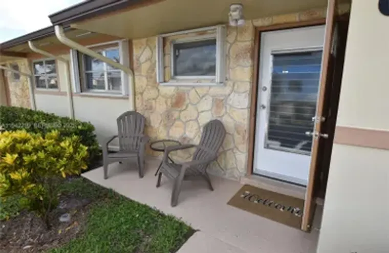 2852 CROSLEY DR G, WEST PALM BEACH, FL, ..., West Palm Beach, FL 33415