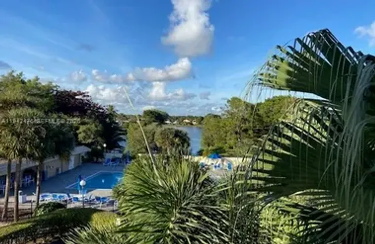 1902 BERMUDA CIR E2, COCONUT CREEK, FL, ..., Coconut Creek, FL 33066