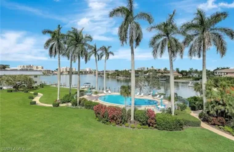 383 HARBOUR DR 304, NAPLES, FL, 34103, Naples, FL 34103