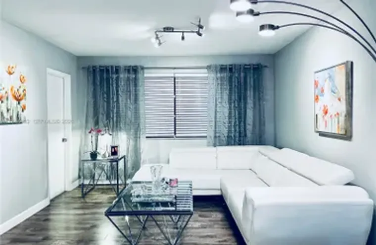 2300 PARK LN APT 201, HOLLYWOOD, FL, 330..., Hollywood, FL 33021