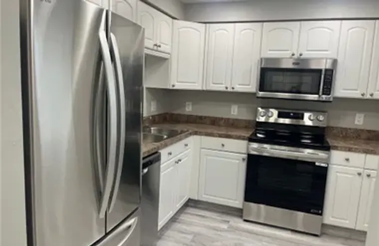 1740 PINE VALLEY DR APT 214, FORT MYERS,..., Fort Myers, FL 33907