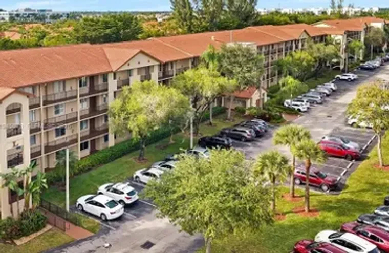 900 SW 142ND AVE 305L, PEMBROKE PINES, F..., Pembroke Pines, FL 33027