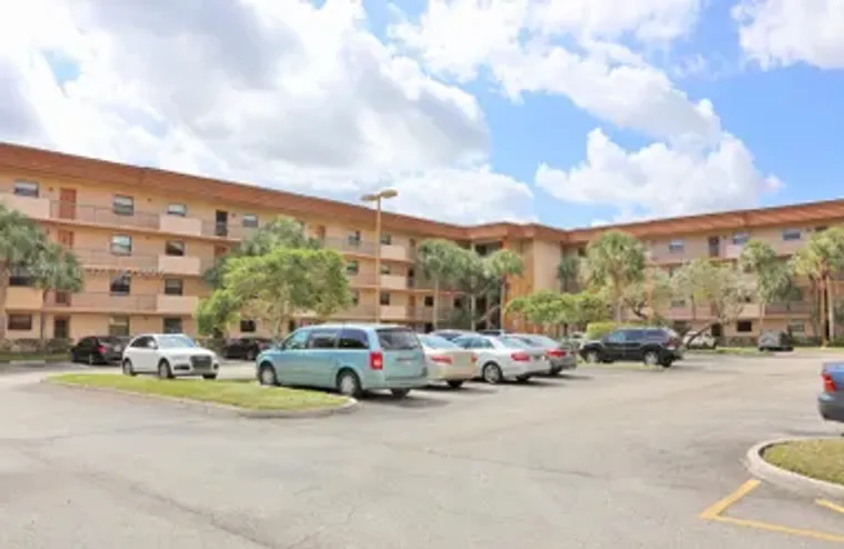 4940 E SABAL PALM BLVD APT 203, TAMARAC,..., Tamarac, FL 33319