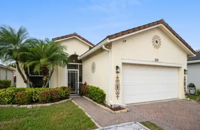 222 SW MANATEE SPRINGS WAY, PORT ST LUCI..., Port St Lucie, FL 34986