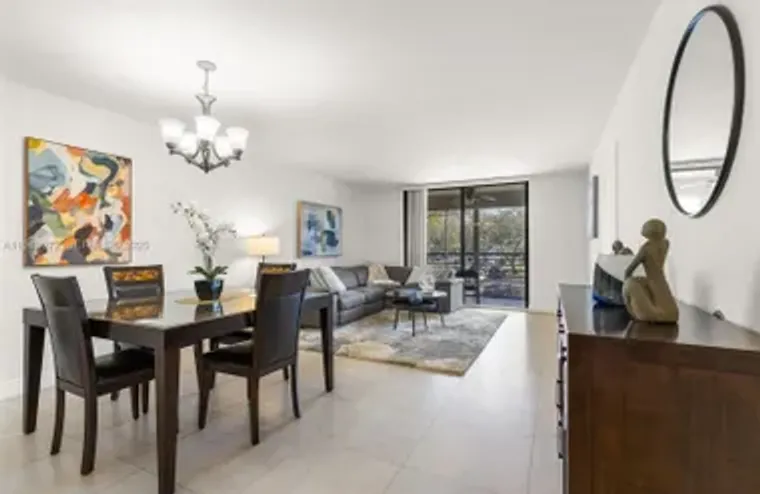 1000 COLONY POINT CIR 220, PEMBROKE PINE..., Pembroke Pines, FL 33026