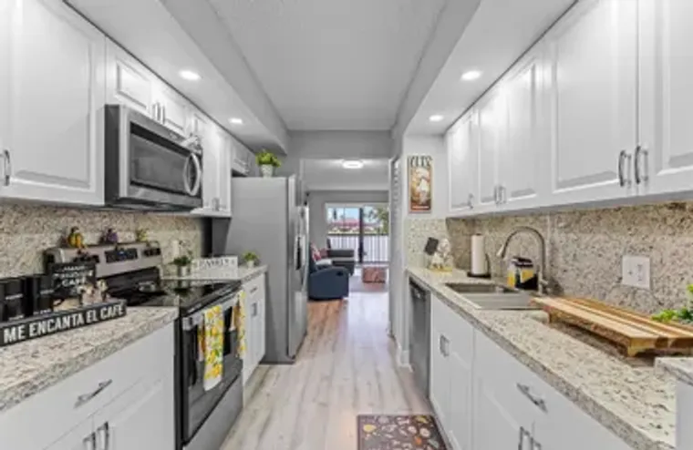 13355 SW 16TH CT 211E, PEMBROKE PINES, F..., Pembroke Pines, FL 33027