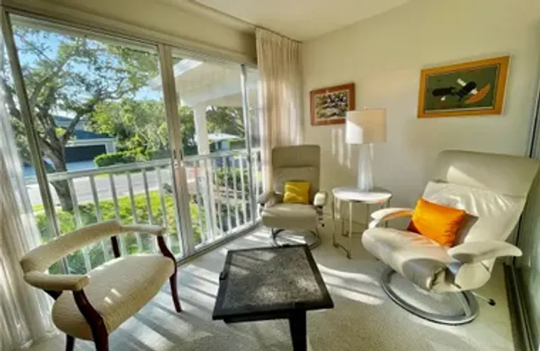 1900 ALAMANDA DR 204, NAPLES, FL, 34102, Naples, FL 34102