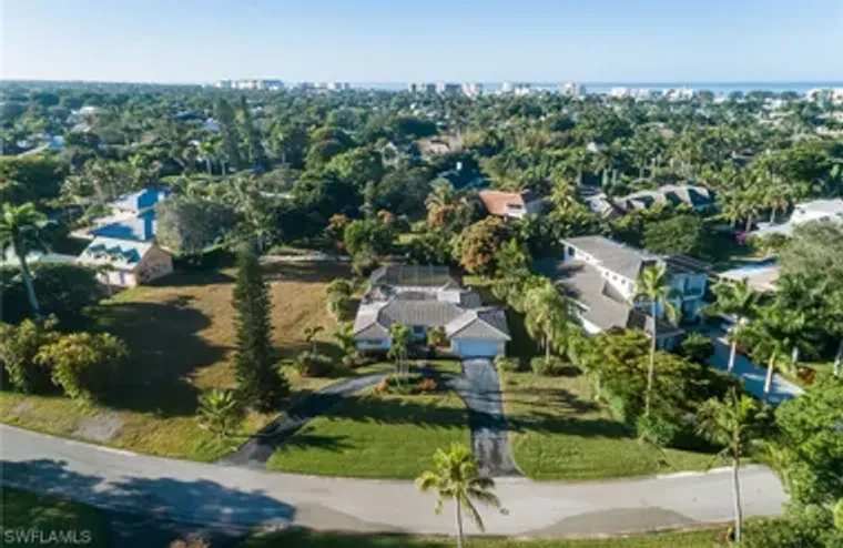 700 BOW LINE DR, NAPLES, FL, 34103, Naples, FL 34103