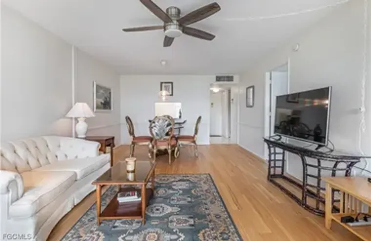 1828 PINE VALLEY DR 201, FORT MYERS, FL,..., Fort Myers, FL 33907