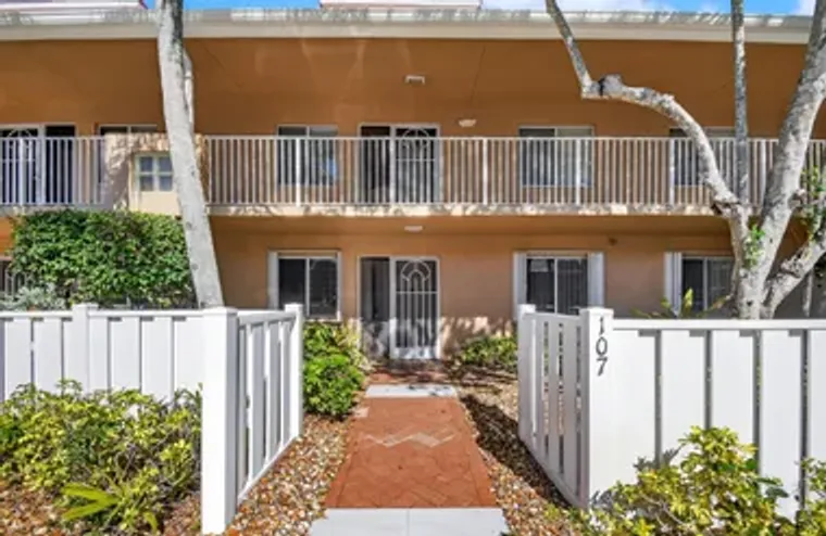 5951 REGAL GLEN DR 107, BOYNTON BEACH, F..., Boynton Beach, FL 33437