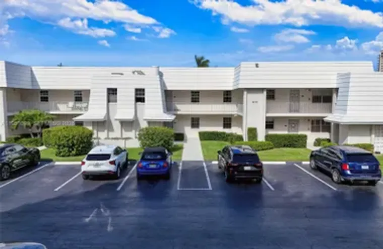 1210 N SUGAR SANDS BLVD 240, SINGER ISLA..., Singer Island, FL 33404