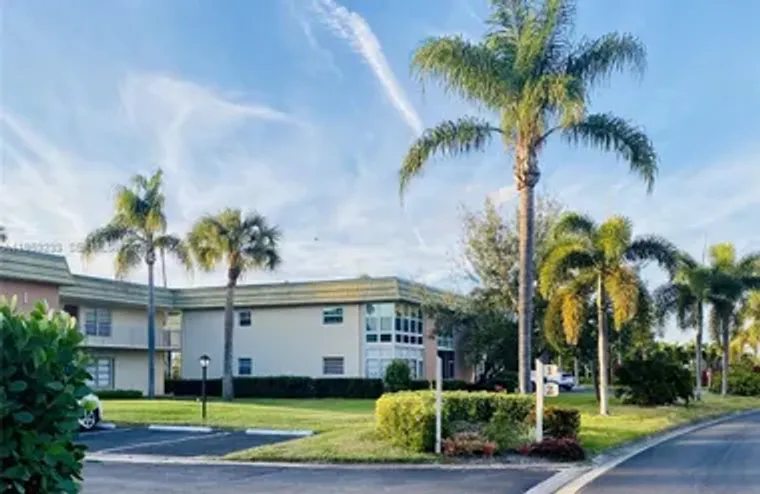 14 VISTA GARDENS TRL 103, VERO BEACH, FL..., Vero Beach, FL 32962