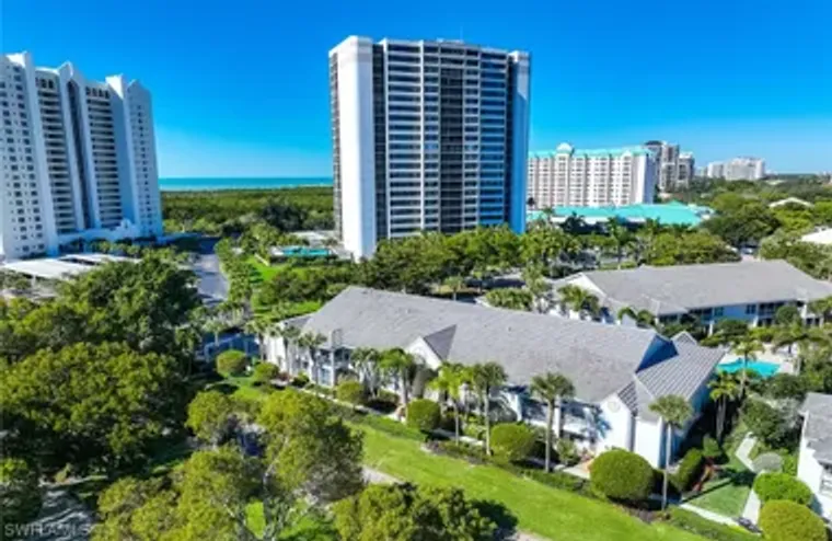 5633 TURTLE BAY DR 32, NAPLES, FL, 34108, Naples, FL 34108