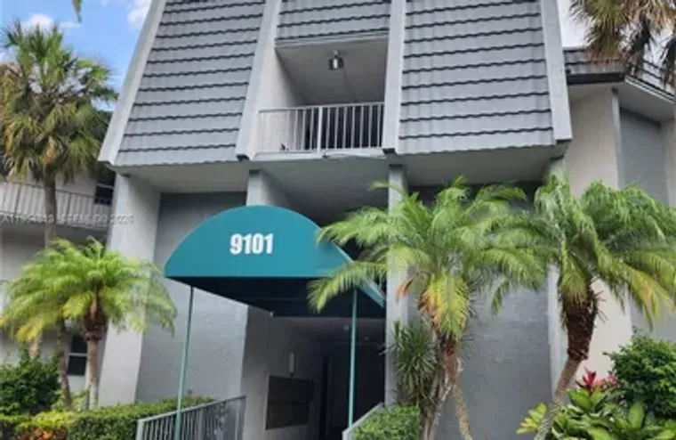 9101 LIME BAY BLVD APT 305, TAMARAC, FL,..., Tamarac, FL 33321