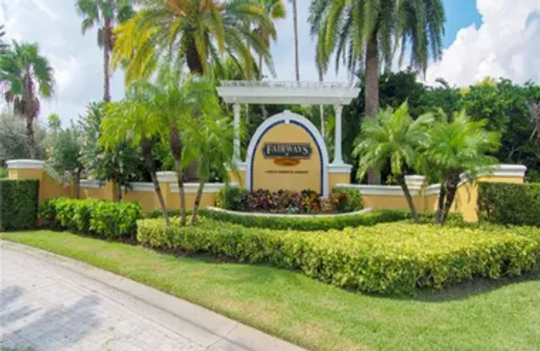 5015 FAIRWAYS CIR APT A102, VERO BEACH, ..., Vero Beach, FL 32967