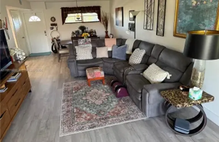 8911 S HOLLYBROOK BLVD 305, PEMBROKE PIN..., Pembroke Pines, FL 33025