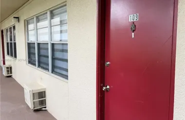 200 SW 132ND WAY 109L, PEMBROKE PINES, F..., Pembroke Pines, FL 33027