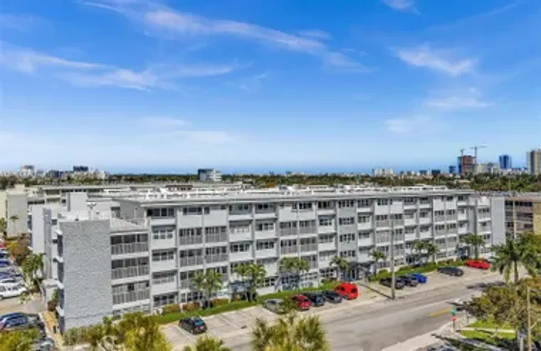 329 SE 3RD ST 403T, HALLANDALE BEACH, FL..., Hallandale Beach, FL 33009