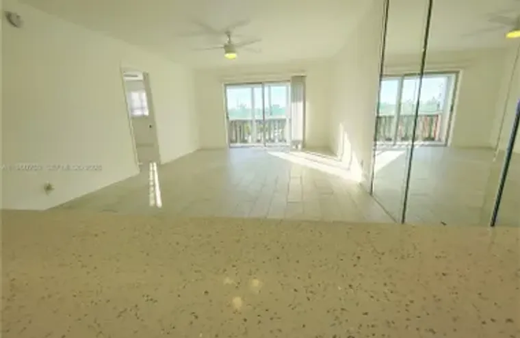 215 SE 3RD AVE 307C, HALLANDALE BEACH, F..., Hallandale Beach, FL 33009