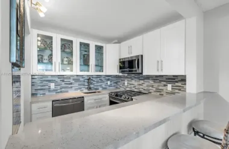 1116 CAMBRIDGE E UNIT E, DEERFIELD BEACH..., Deerfield Beach, FL 33442