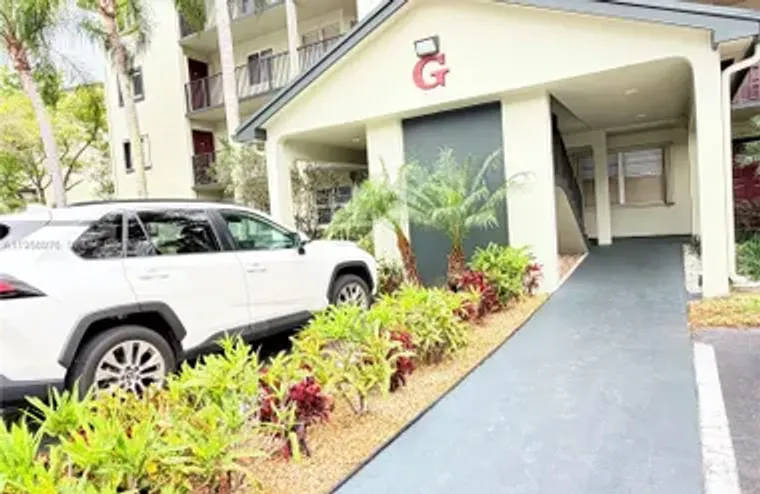 1200 SW 130TH AVE 101G, PEMBROKE PINES, ..., Pembroke Pines, FL 33027