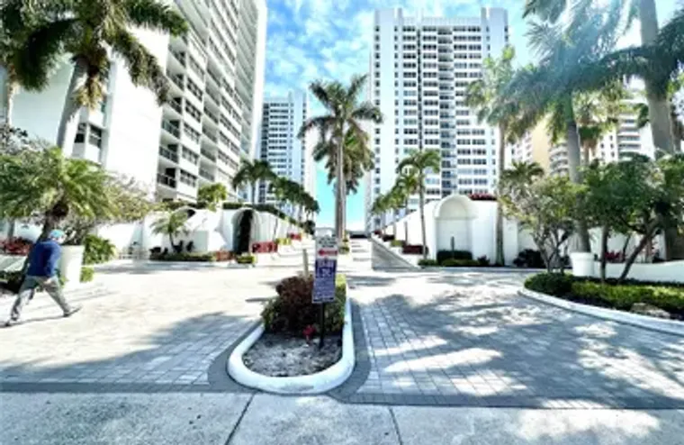 1904 S OCEAN DR 701, HALLANDALE BEACH, F..., Hallandale Beach, FL 33009