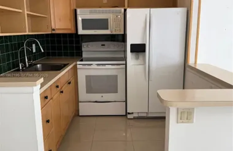 162 WESTBURY J 162, DEERFIELD BEACH, FL,..., Deerfield Beach, FL 33442