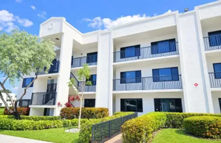 10722 W CLAIRMONT CIR 102, TAMARAC, FL, ..., Tamarac, FL 33321