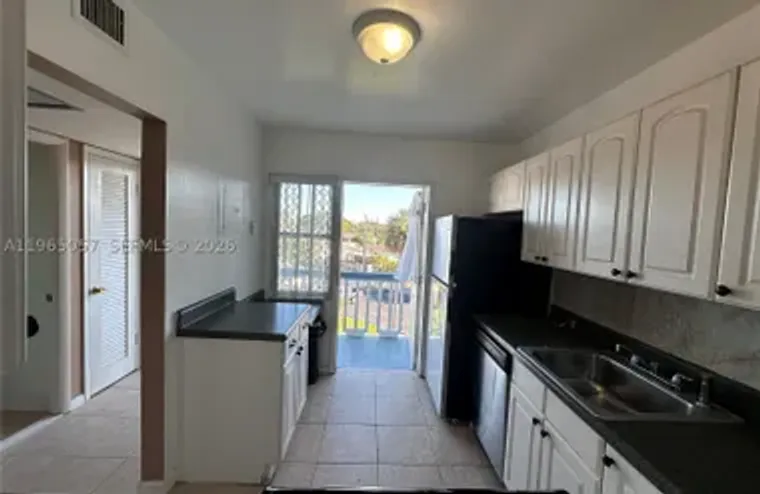 2223 PARK LN 304, HOLLYWOOD, FL, 33021, Hollywood, FL 33021