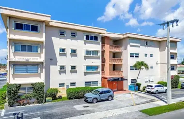 410 SE 2ND ST 223, HALLANDALE BEACH, FL,..., Hallandale Beach, FL 33009