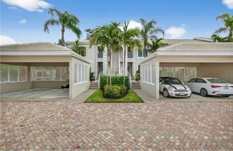 5899 CHANTECLAIR DR 211, NAPLES, FL, 341..., Naples, FL 34108