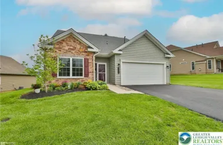 5424 TRADITIONS DR, UPPER SAUCON TWP, PA..., Upper Saucon Twp, PA 18036