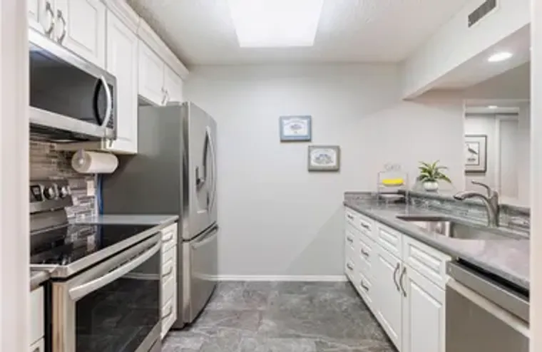 11 PLANTATION DR 204, VERO BEACH, FL, 32..., Vero Beach, FL 32966