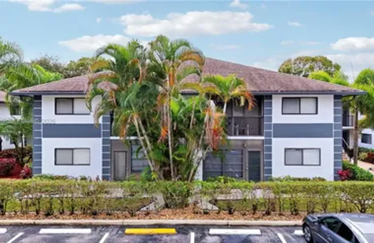 15364 LAKES OF DELRAY BLVD 61, DELRAY BE..., Delray Beach, FL 33484