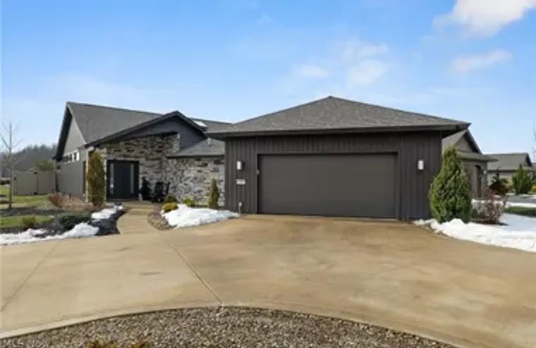 9160 PLEASANT RIDGE CIR, NORTH RIDGEVILL..., North Ridgeville, OH 44039