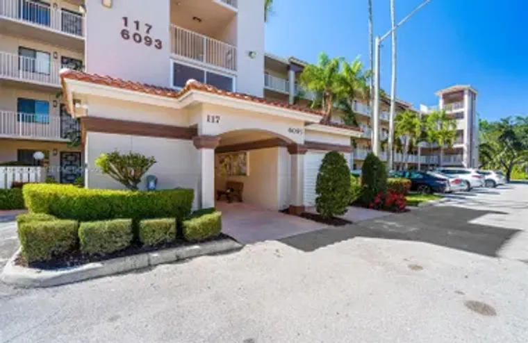 6093 POINTE REGAL CIR 210, DELRAY BEACH,..., Delray Beach, FL 33484