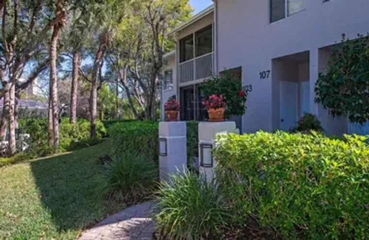 5818 GLENCOVE DR 103, NAPLES, FL, 34108, Naples, FL 34108