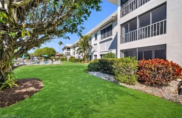 3055 RIVIERA DR 102, NAPLES, FL, 34103, Naples, FL 34103