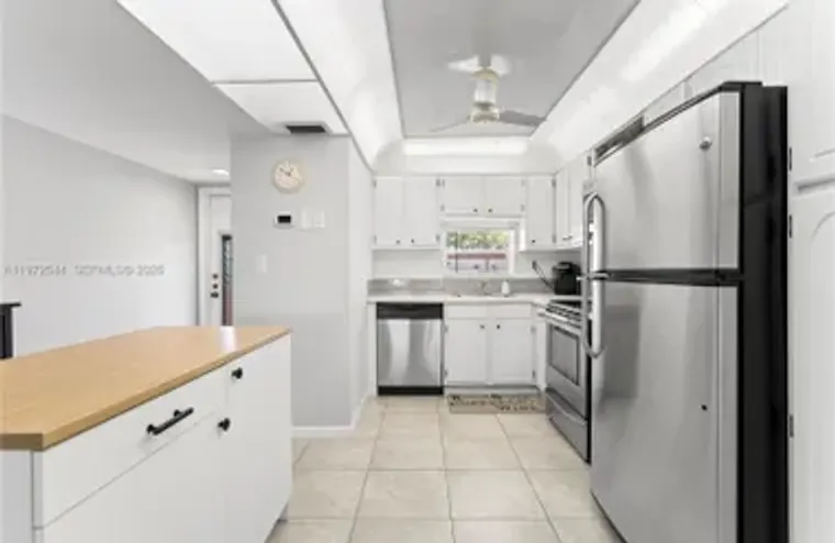 9523 S HOLLYBROOK LAKE DR 21-307, PEMBRO..., Pembroke Pines, FL 33025