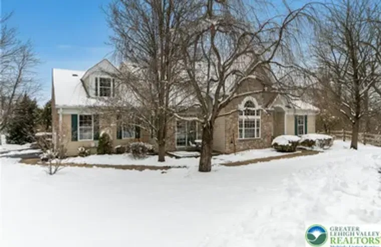 1895 CARYN DR, LOWER SAUCON TWP, PA, 180..., Lower Saucon Twp, PA 18055