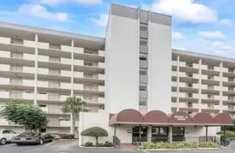 5860 NW 44TH ST 208, LAUDERHILL, FL, 333..., Lauderhill, FL 33319