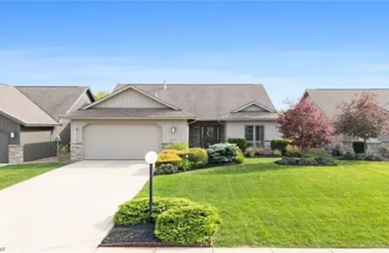 9070 HUMMINGBIRD LN, NORTH RIDGEVILLE, O..., North Ridgeville, OH 44039