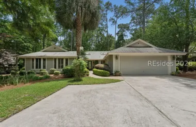 4 HICKORY FOREST DR, HILTON HEAD ISLAND,..., Hilton Head Island, SC 29926
