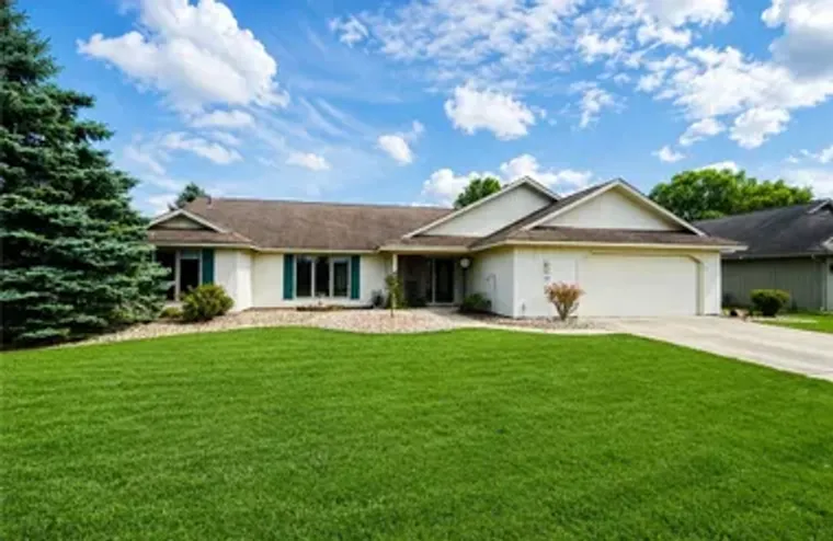 33037 PEBBLEBROOK DR, NORTH RIDGEVILLE, ..., North Ridgeville, OH 44039