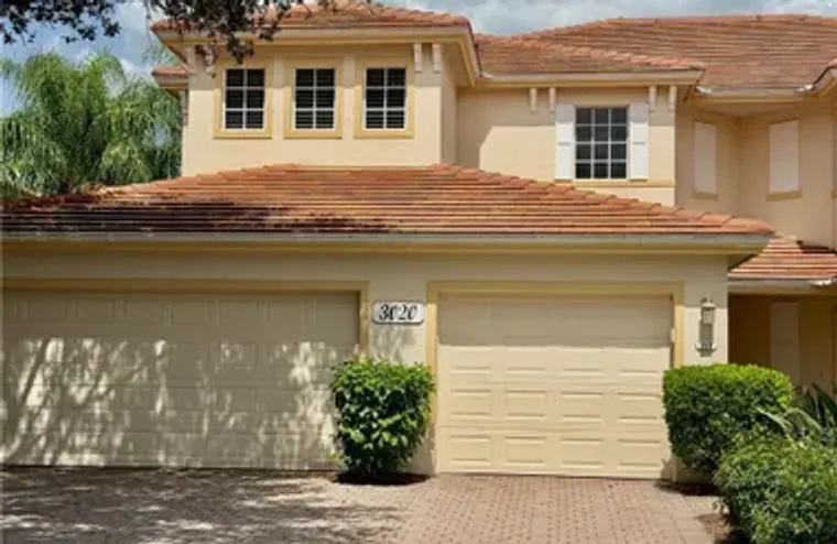 3020 MEANDERING WAY 201, FORT MYERS, FL,..., Fort Myers, FL 33905