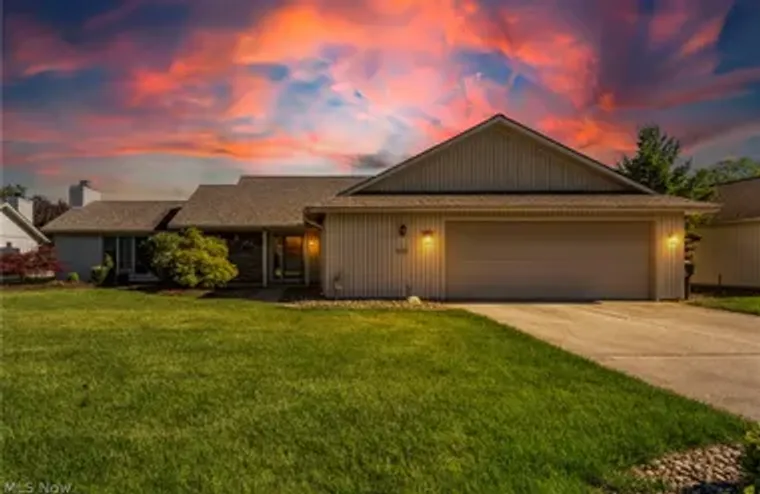 32912 WOODSTONE CIR, NORTH RIDGEVILLE, O..., North Ridgeville, OH 44039