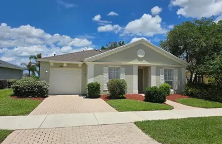 241 SW LAKE FOREST WAY, PORT ST LUCIE, F..., Port St Lucie, FL 34986