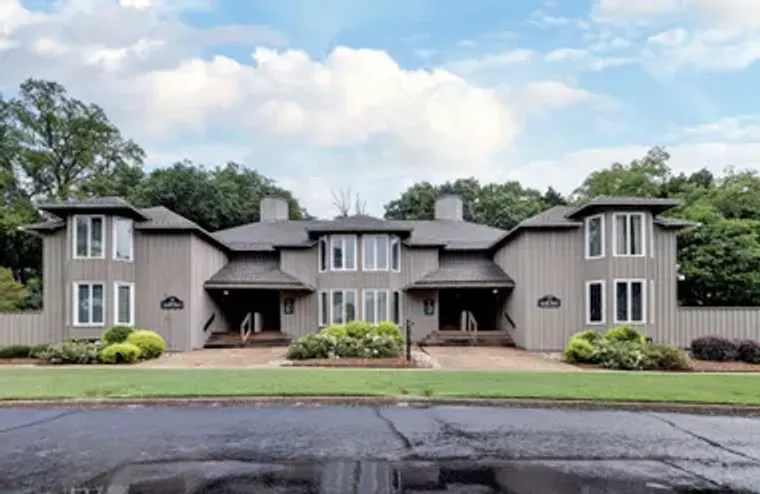 301 PADGETTS ORDINARY, WILLIAMSBURG, VA,..., Williamsburg, VA 23185