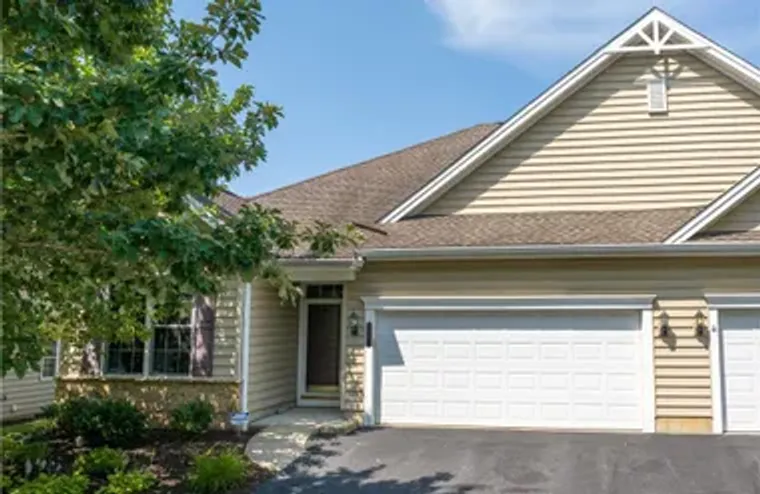 6961 CONSTITUTION DR, HANOVER TWP, PA, 1..., Hanover Twp, PA 18017