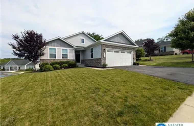 4220 CYPRESS LN, WHITEHALL TWP, PA, 1805..., Whitehall Twp, PA 18052